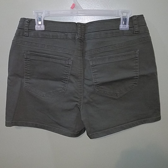 💚Green women's shorts💚 - Picture 4 of 4